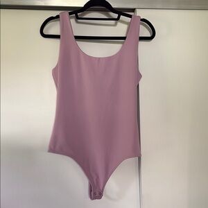 Express Mauve/Pale Purple Bodysuit Top with Scoop Neckline medium EUC